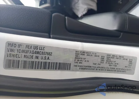 2021 Jeep Grand Cherokee Laredo E 4X4 from USA, damaged, VIN 1C4RJFAG4MC807662